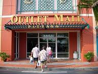 outlet mall south